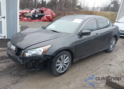 2011 Honda Accord 2.4 Ex z USA, uszkodzony, nr VIN 1HGCP2F70BA027142